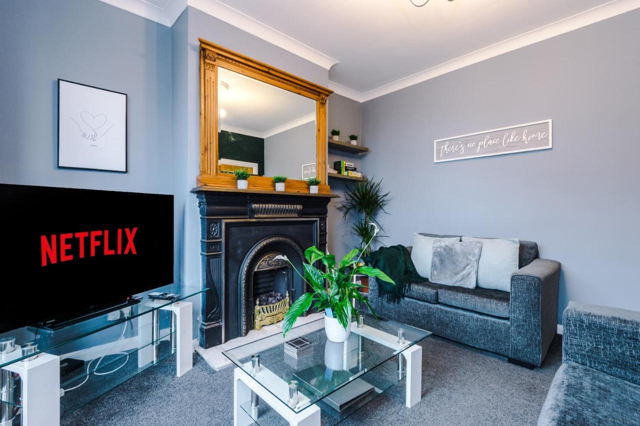 Spacious Modern Chester Home - Great Location Zewnętrze zdjęcie