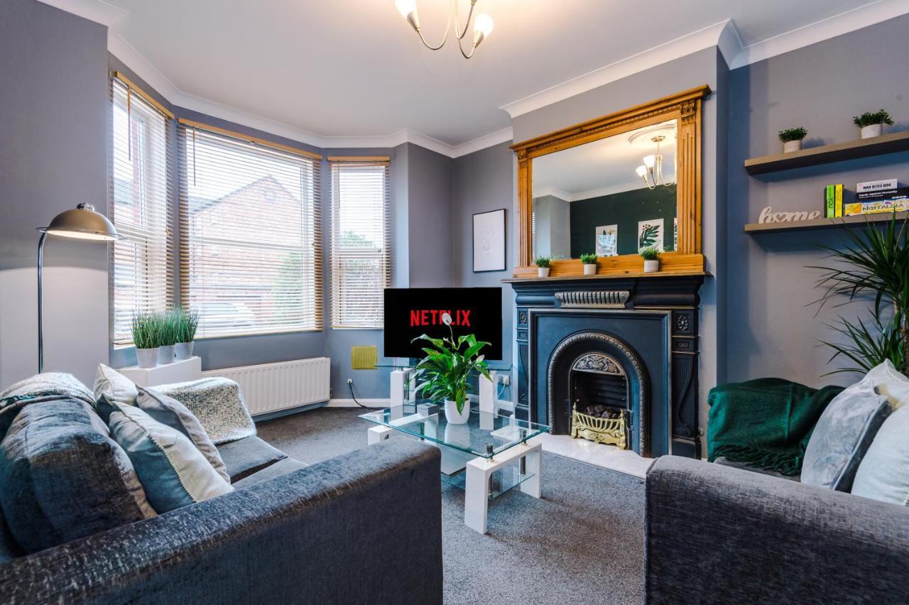 Spacious Modern Chester Home - Great Location Zewnętrze zdjęcie